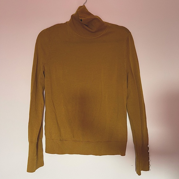 Yellow wool turtleneck sweater - Picture 1 of 2